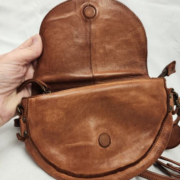 Harbour 2nd Cognac Moon Genuine Leather Clutch Belt Bag Crossbody Fanny Pack GUC - Picture 6 of 9